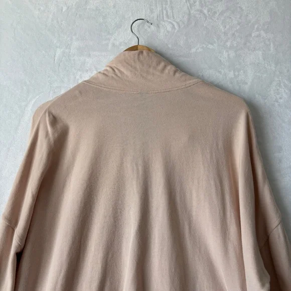 Vuori Women's Cream Sweatshirt - Picture 12 of 12
